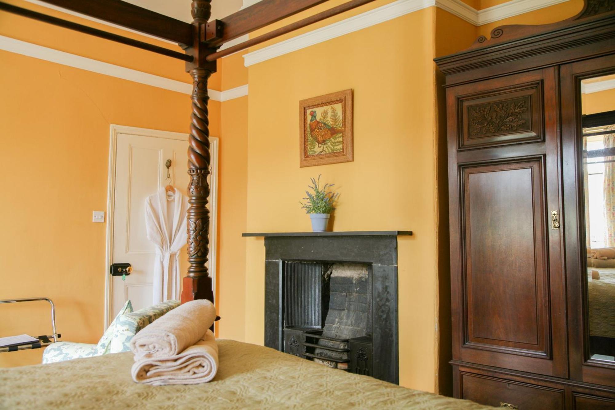 Huntlands Farm Bed & Breakfast ブロムヤード エクステリア 写真
