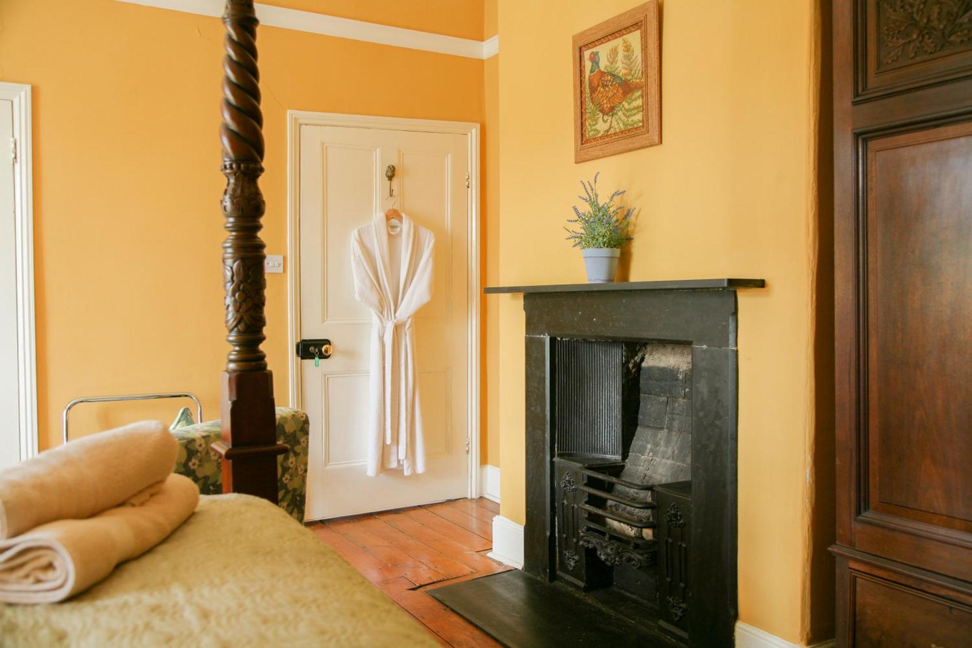 Huntlands Farm Bed & Breakfast ブロムヤード エクステリア 写真